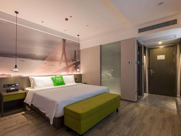 Imagen de la habitación del Hotel Ibis Wuhan Optic Valley. Foto 15