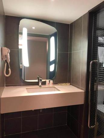 Imagen general del Hotel Ibis Wuxi Jiangnan University. Foto 3