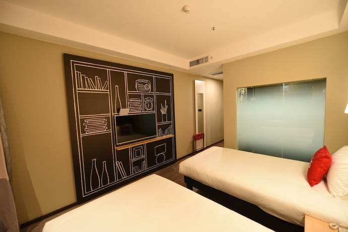 Imagen de la habitación del Hotel Ibis Xi'an Lintong Huaqing Hot Spring. Foto 4