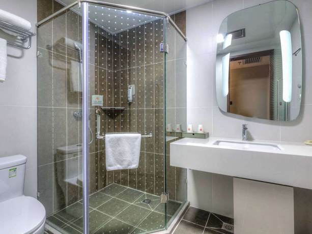 Imagen de la habitación del Hotel Ibis Xian Wandaone. Foto 11