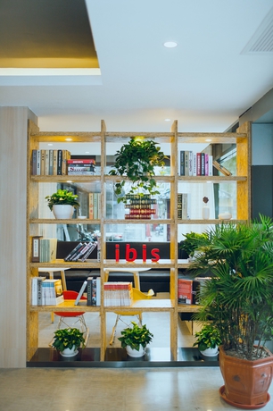 Imagen de los interiores del Hotel Ibis Yangzhou Garden. Foto 16