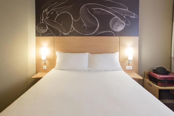 Imagen de la habitación del Hotel Ibis Yerevan Center. Foto 7