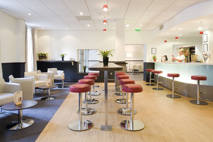 Imagen del bar/restaurante del Hotel Ibis York Centre. Foto 9