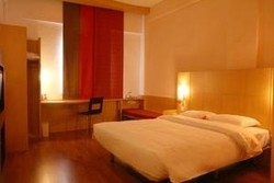 Imagen general del Hotel Ibis Zhongshan The Center. Foto 1