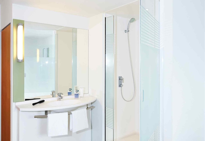 Imagen de la habitación del Hotel Ibis Zurich City West. Foto 9
