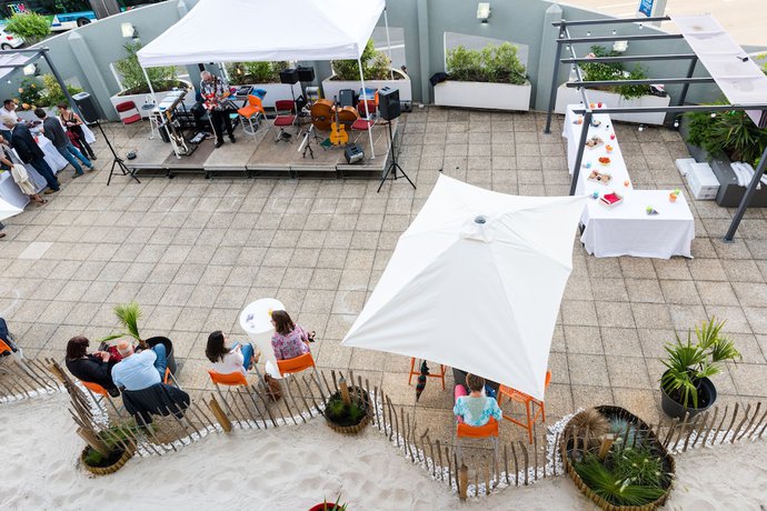 Imagen de los exteriores del Hotel Ibis budget Bordeaux Centre Mériadeck. Foto 14