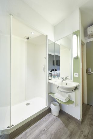 Imagen de la habitación del Hotel Ibis budget Haguenau Strasbourg Nord. Foto 11