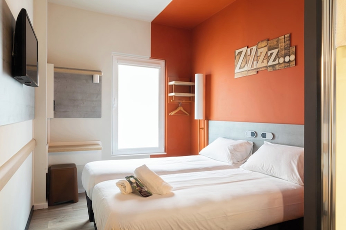 Imagen de la habitación del Hotel Ibis budget Logroño Centro. Foto 8