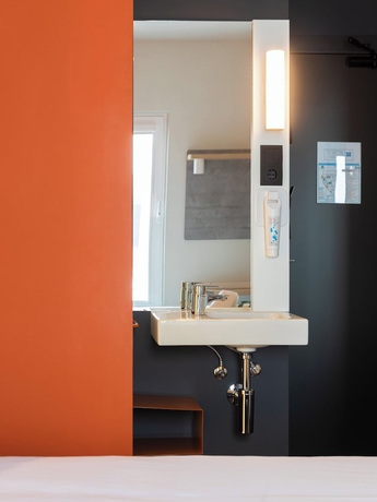 Imagen de la habitación del Hotel Ibis budget Logroño Centro. Foto 16