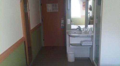 Imagen general del Hotel Ibis budget París Porte D'Orleans. Foto 10