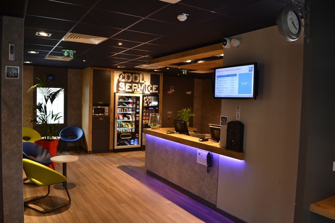 Imagen de los interiores del Hotel Ibis budget Paris Porte de Vanves. Foto 17