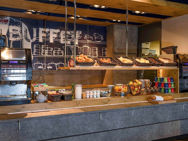 Imagen del bar/restaurante del Hotel Ibis budget Paris Porte de Vanves. Foto 5