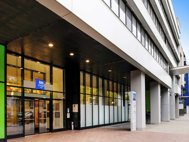 Imagen de los exteriores del Hotel Ibis budget Wien Messe. Foto 8