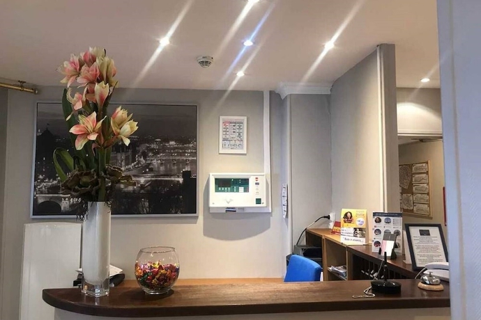 Imagen de los interiores del Hotel Ibis styles Paris Montmartre Batignolles. Foto 13