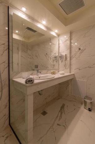 Imagen de la habitación del Hotel Ibiscus Corfu. Foto 17