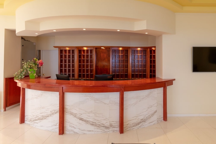 Imagen de los interiores del Hotel Ibiscus Corfu, Roda. Foto 17