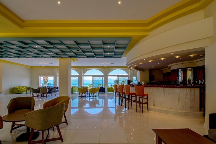 Imagen del bar/restaurante del Hotel Ibiscus Corfu, Roda. Foto 2