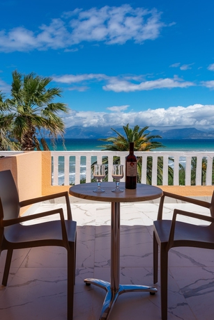 Imagen de la habitación del Hotel Ibiscus Corfu, Roda. Foto 12