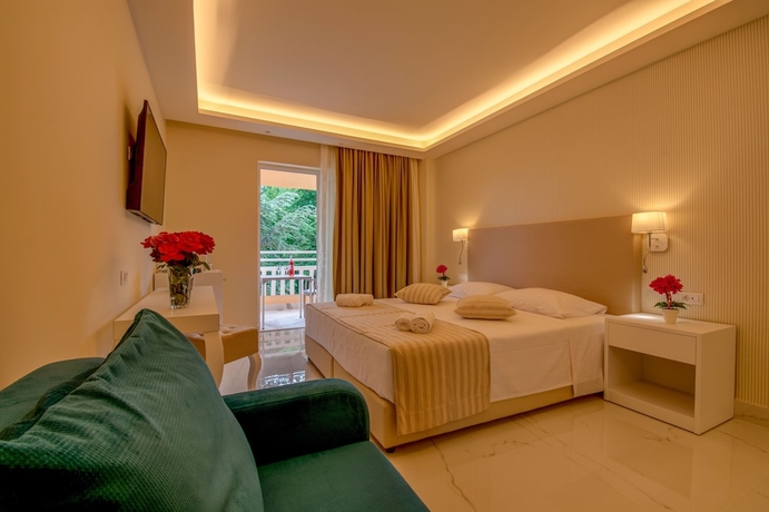 Imagen de la habitación del Hotel Ibiscus Corfu, Roda. Foto 13
