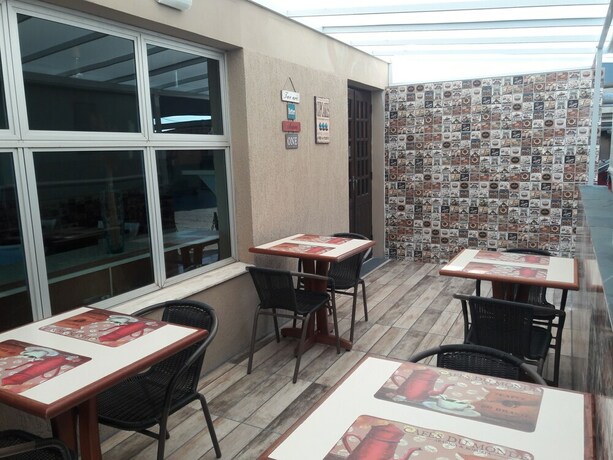 Imagen del bar/restaurante del Hotel Ibitur. Foto 18