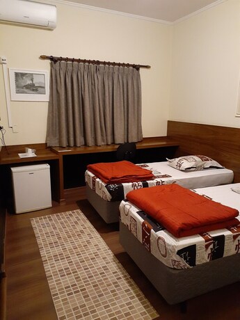 Imagen de la habitación del Hotel Ibitur. Foto 24