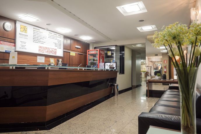 Imagen de los interiores del Hotel Ibituruna Center. Foto 18