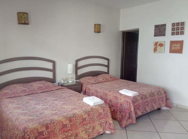 Imagen de la habitación del Hotel Ibiza Express. Foto 7