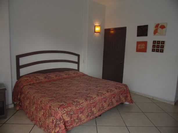 Imagen de la habitación del Hotel Ibiza Express. Foto 8