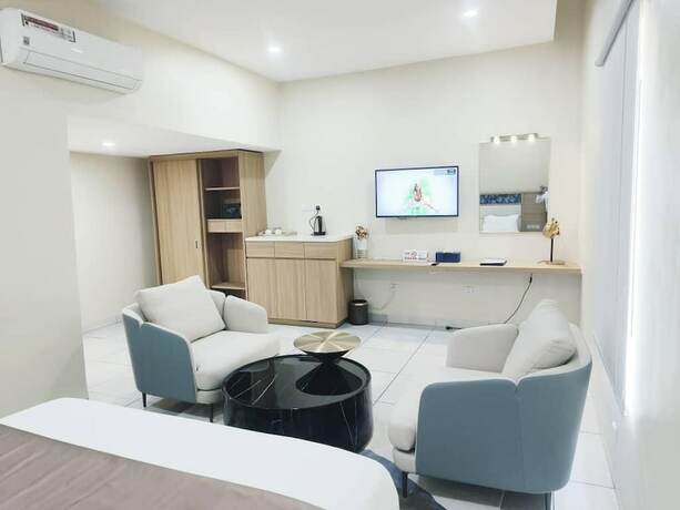 Imagen general del Hotel Ibiza and Resorts. Foto 11