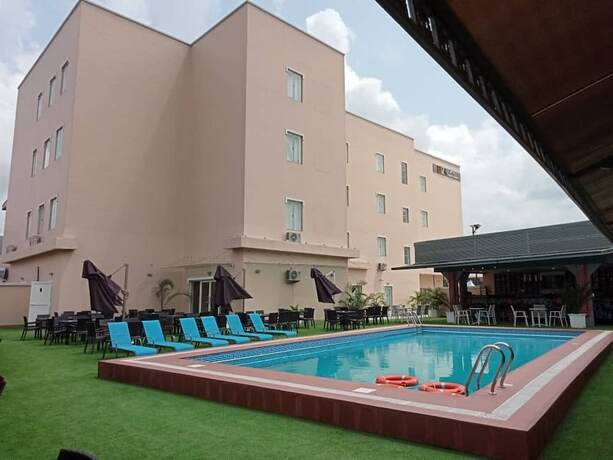 Imagen general del Hotel Ibiza and Resorts. Foto 13