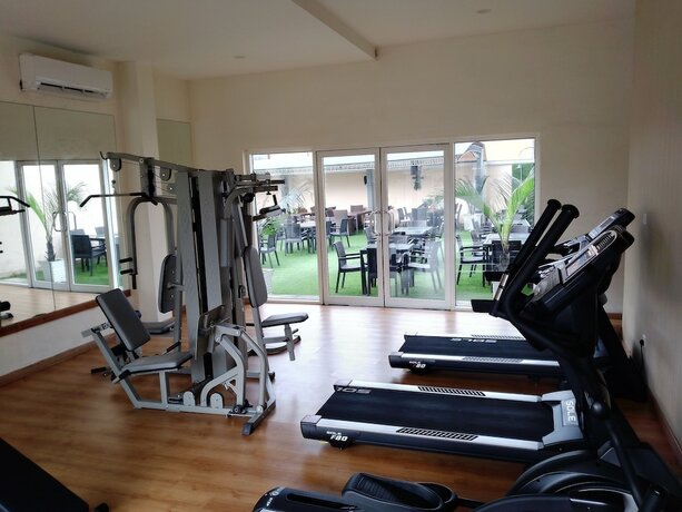 Imagen general del Hotel Ibiza and Resorts. Foto 15