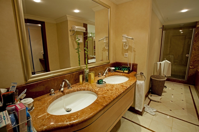 Imagen de la habitación del Hotel Ic Hotels Airport. Foto 6