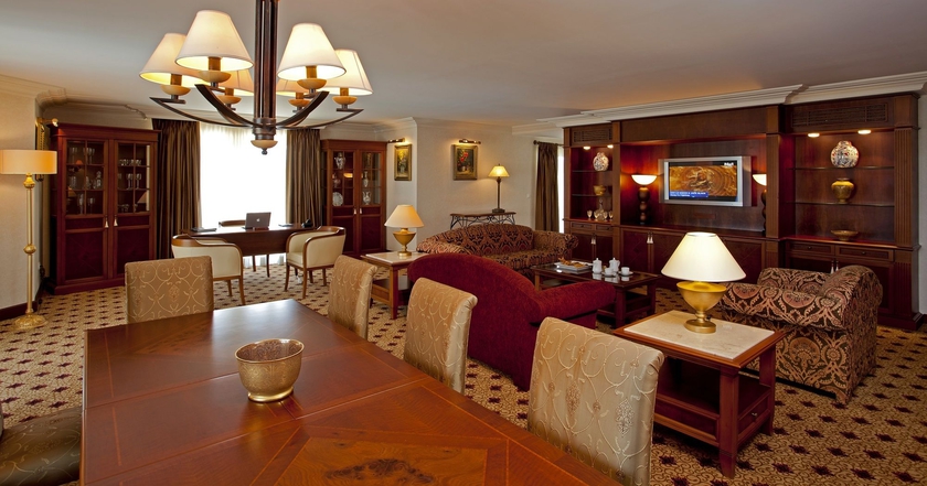 Imagen de los interiores del Hotel Ic Hotels Airport. Foto 12