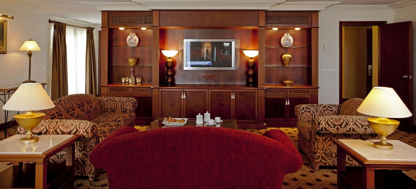 Imagen de los interiores del Hotel Ic Hotels Airport. Foto 14