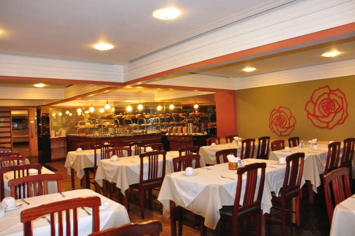 Imagen del bar/restaurante del Hotel Icara&iacute; Praia. Foto 2