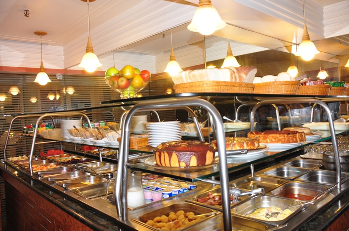 Imagen del bar/restaurante del Hotel Icara&iacute; Praia. Foto 7