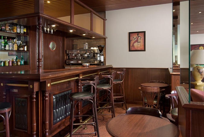 Imagen del bar/restaurante del Hotel Icare Toulouse Gare. Foto 2