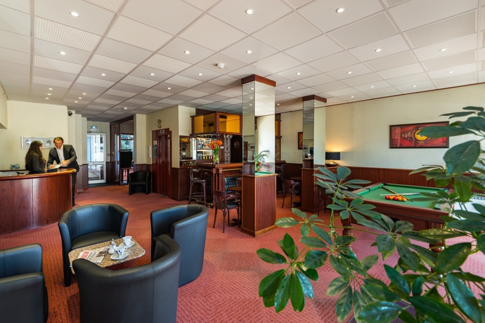 Imagen de los interiores del Hotel Icare Toulouse Gare. Foto 12