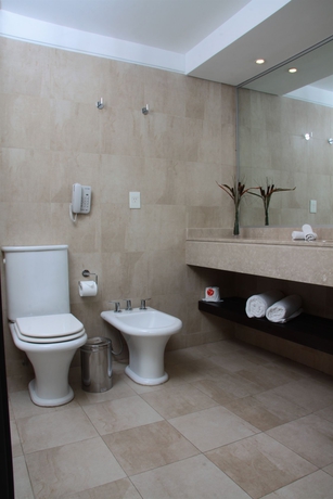 Imagen de la habitación del Hotel Icaro Suites. Foto 3