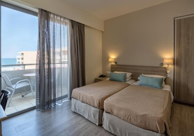 Imagen de la habitación del Hotel Icarus Suite Apartments. Foto 3