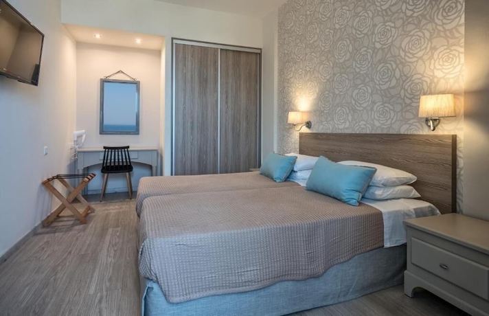Imagen de la habitación del Hotel Icarus Suite Apartments. Foto 5