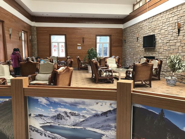 Imagen de los interiores del Hotel Ice 520. Foto 20