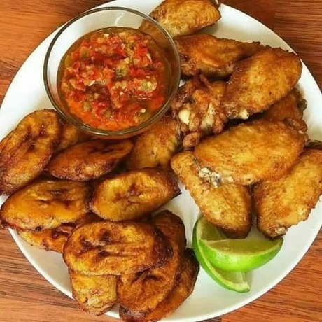 Imagen del bar/restaurante del Hotel Ice Grand Hotel and Suites. Foto 2