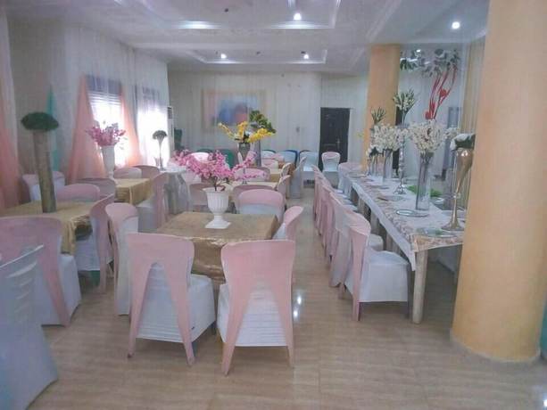 Imagen de los interiores del Hotel Ice Grand Hotel and Suites. Foto 8