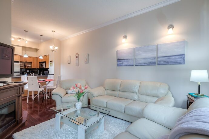 Imagen de la habitación del Hotel Ice Suites. Foto 17