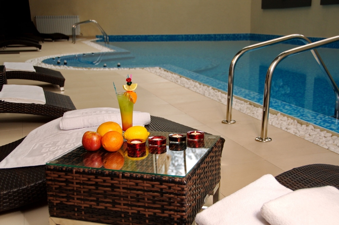 Imagen de la piscina del Hotel Iceberg. Foto 11