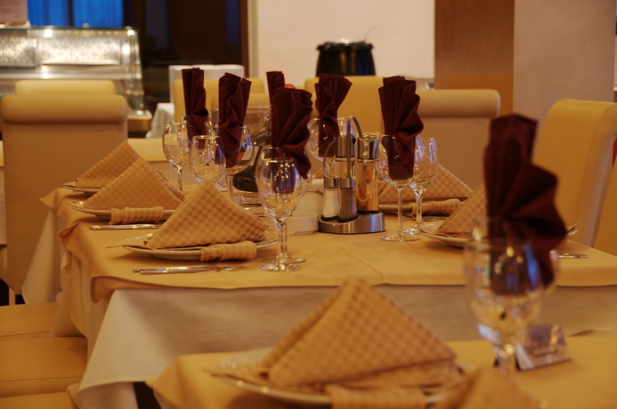 Imagen del bar/restaurante del Hotel Iceberg. Foto 4