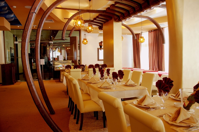 Imagen del bar/restaurante del Hotel Iceberg. Foto 5