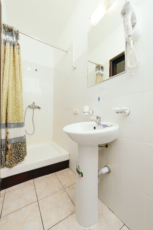 Imagen de la habitación del Hotel Iceberg House. Foto 17