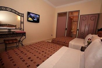 Imagen de los interiores del Hotel Ichbilia. Foto 14